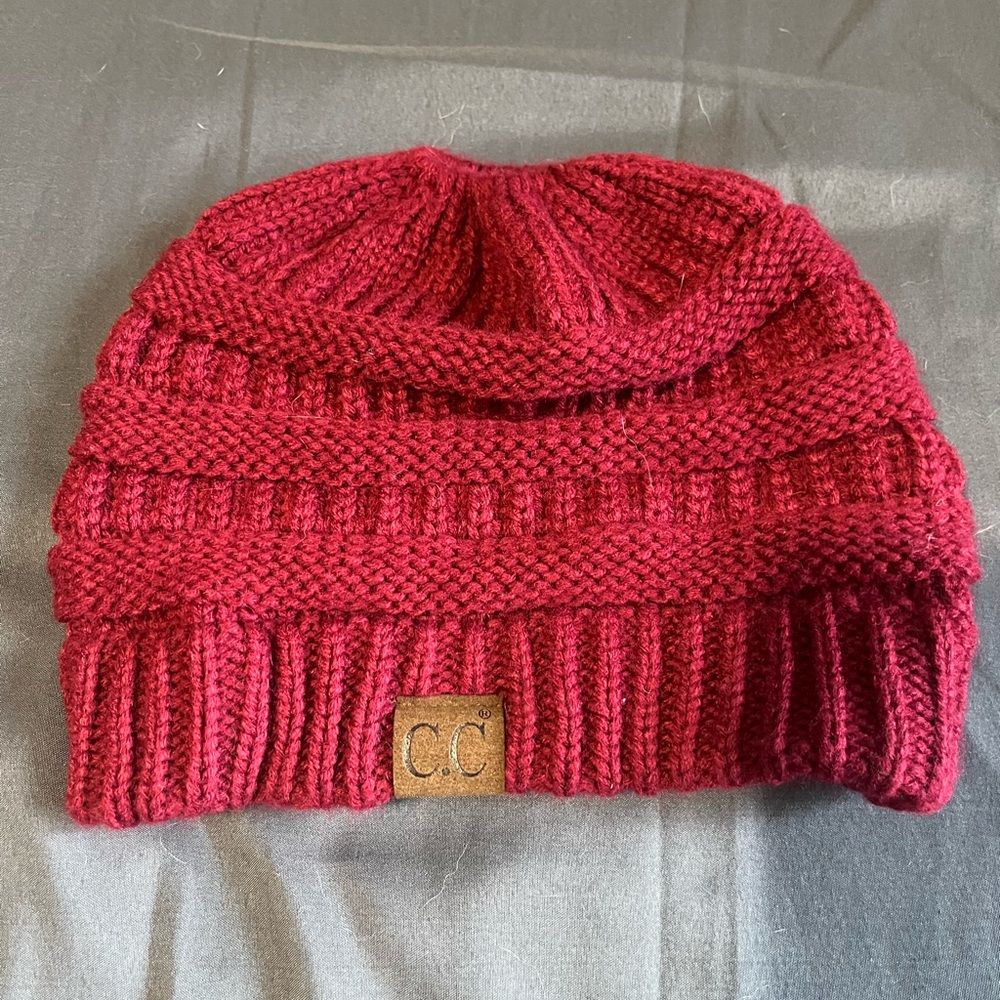 Cc Bun/Pony Tail opening Hat